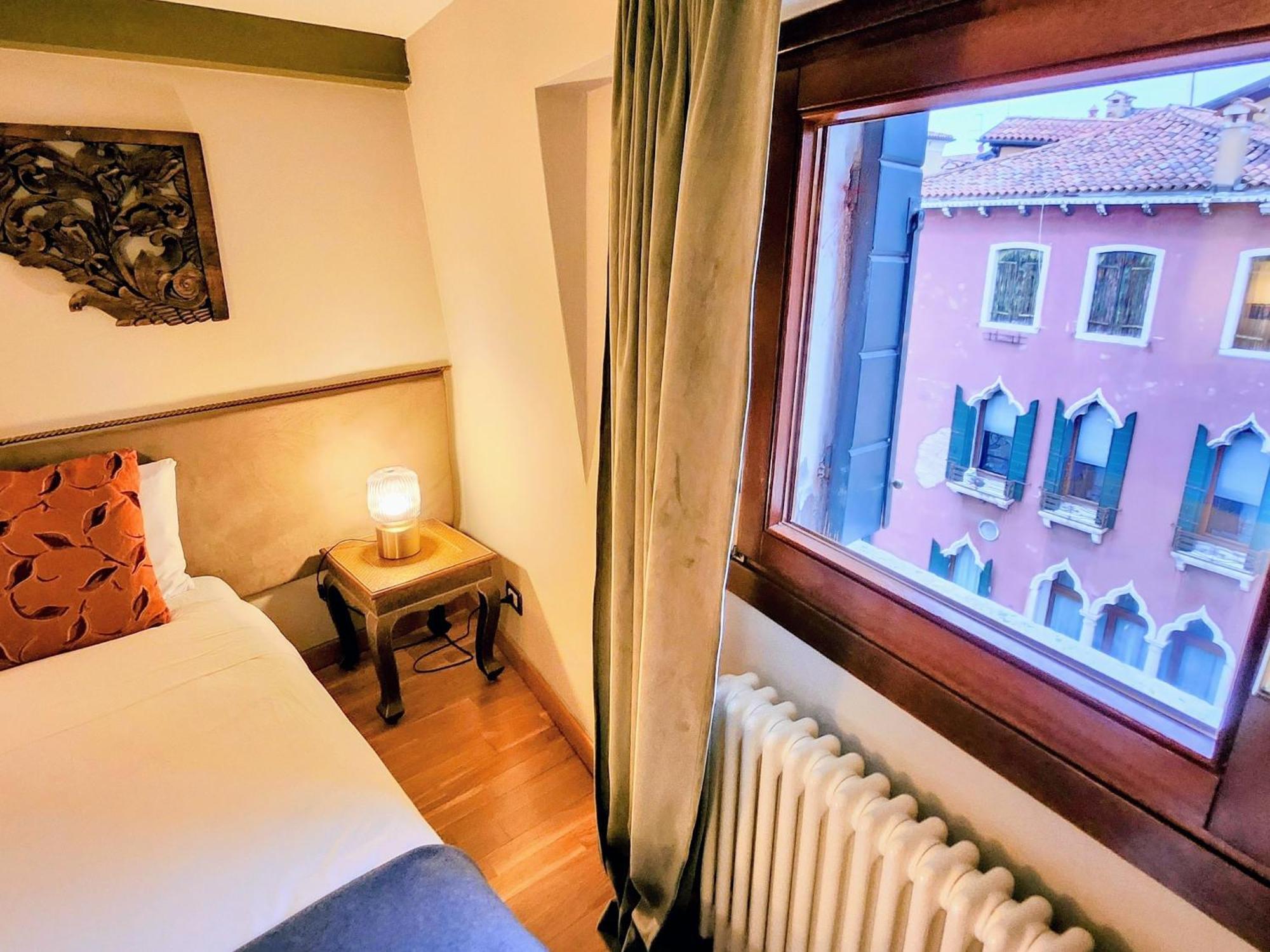 Casanova Penthouse In The Heart Of Венеция Екстериор снимка